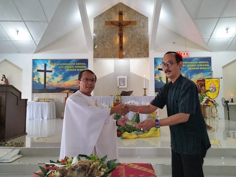 Perayaan Hari Komunikasi Sedunia ke-53 Bersamaan dengan HUT Berdirinya