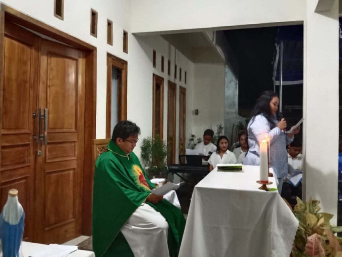 Panduan Misa Arwah - Gereja St. Yusup Ambarawa